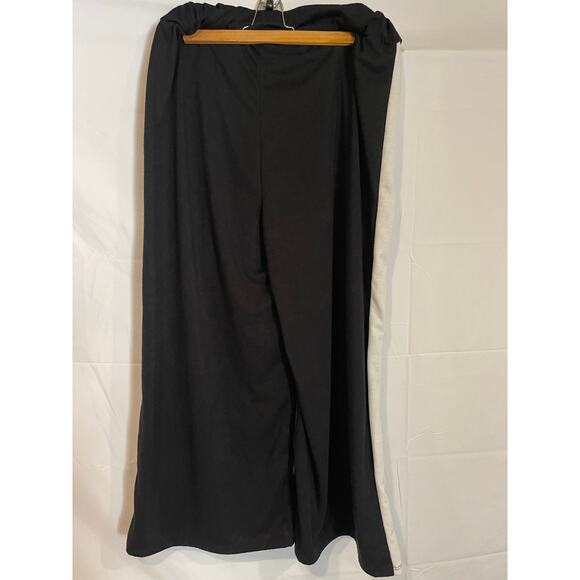 Lovely Melody Viral Lounge Set XL Black and white - Picture 6 of 8